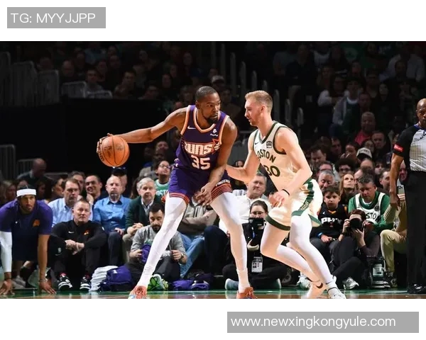 杜兰特评价塔图姆复出前景称其在此阶段表现令人期待 杜兰特评价塔图姆复出前景称其在此阶段表现令人期待