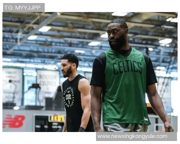 布朗上半场仅出场12分钟马祖拉强调均衡时间下半场表现出色 布朗上半场仅出场12分钟马祖拉强调均衡时间下半场表现出色