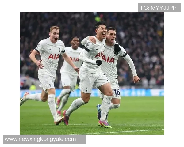 西蒙斯加盟热刺接过孙兴慜7号却17场未能破门引发热议