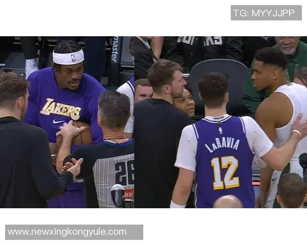 字母哥传球给蒂耶罗后者在社交媒体上致敬表达感激之情